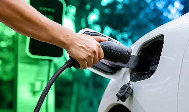 Türkiye'de elektrikli araç devrimi hızlanıyor! Şarj istasyonlarında talep artışı!