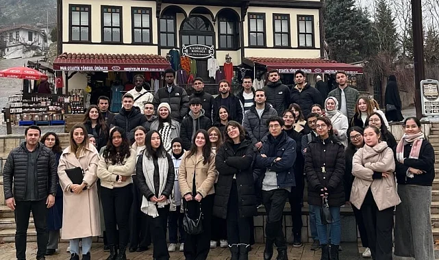 Türkiye'nin dört bir yanından genç güneyin tarihinde yolculuğa çıktı