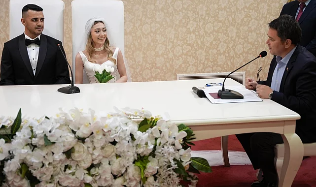 Bursa Osmangazi'de 1 yılda 6 bin 636 nikah kıyıldı
