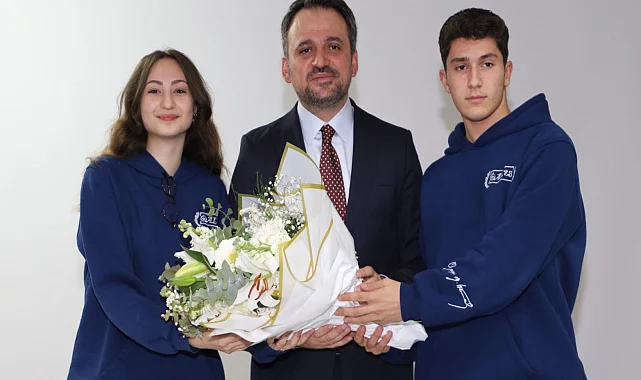 Gençlik ve Spor Bakan Yardımcısı Bursa'da gençlerle buluştu