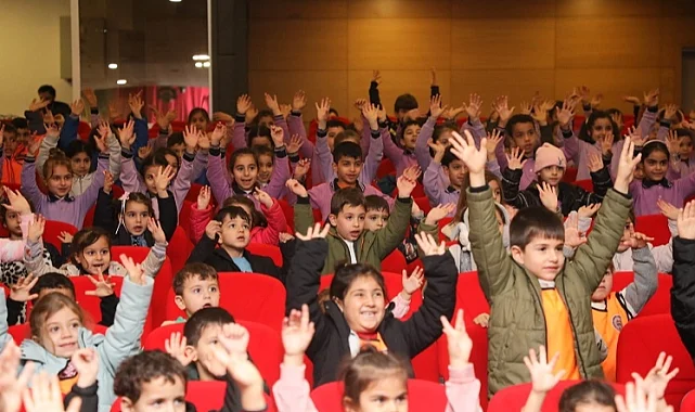 Hataylı çocuklar 'şehir' gülüyor