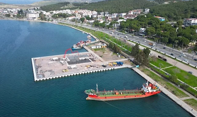 İzmir Aliağa Yolcu İskelesi'nde sona doğru