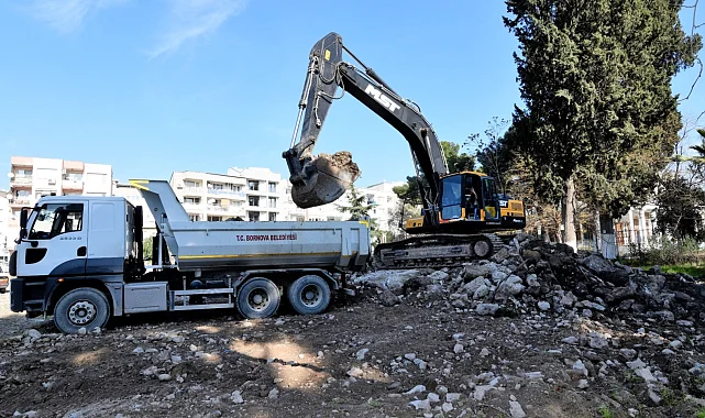 İzmir Bornova'ya ücretsiz halk otoparkı geliyor