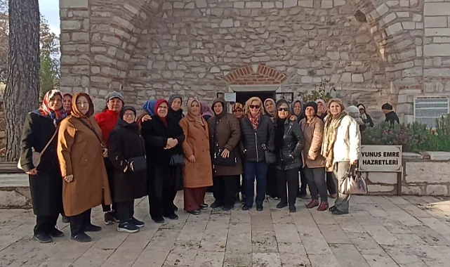 Kadınlar adım adım Manisa'yı geziyor