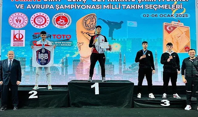 Sakarya'nın gururları Abdullah ve Arel Ankara'da podyuma çıktı