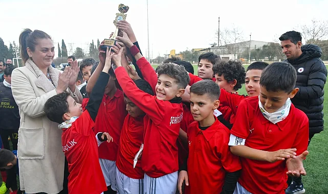 U11 Manisa Cup'ta kupa heyecanı
