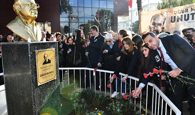 Uğur Mumcu İzmir Çiğli'de anıldı