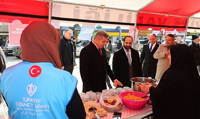 Artvin'de 'Hayır Çarşısı' kermesine yoğun ilgi