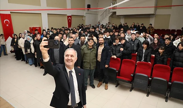 Başkan Taban İnegöl'de gençlerle buluştu
