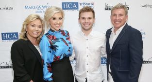Chase Chrisley breaks silence on his parents' arrests