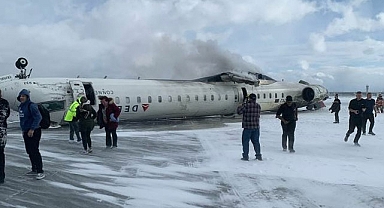 Delta Air Lines Uçağı Toronto Pearson Havalimanı'na iniş sırasında ters döndü