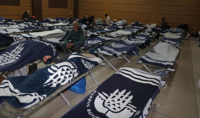Evsizler İstanbul'da misafir ediliyor