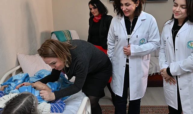 Manisa'da Başkan eşinden huzurlu ziyaret