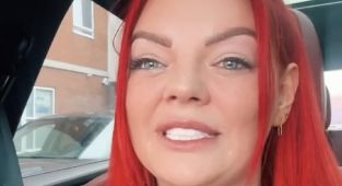 OnlyFans model furiously storms out of podcast interview