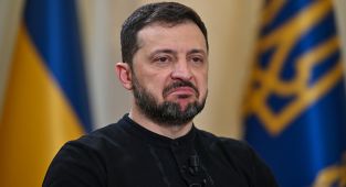 White House: Zelensky should 'leave for France' for new Ukraine leader