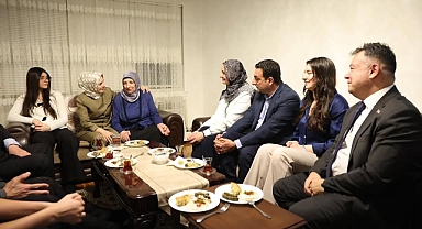 Bakan Mahinur Özdemir Göktaş, Queens'te Karakaş ailesini ziyaret etti