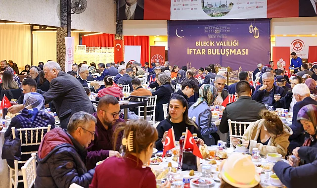 Bilecik Valisi Aygöl, şehit aileleri ve gazilerle iftar programında buluştu