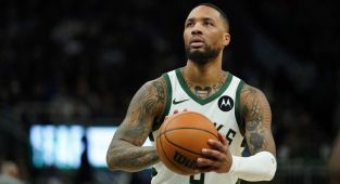 Bucks’ Damian Lillard injured with blood clot in calf, out indefinitely