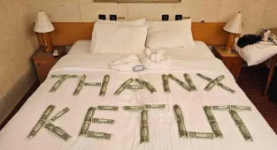 Cruise passenger's weird gesture sparks fury from seasoned travellers