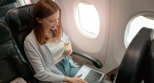 Doctor's warning over common flying mistake that could kill