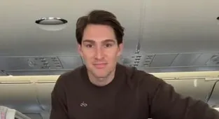 Emirates plane passenger shares hack for bagging flight upgrade