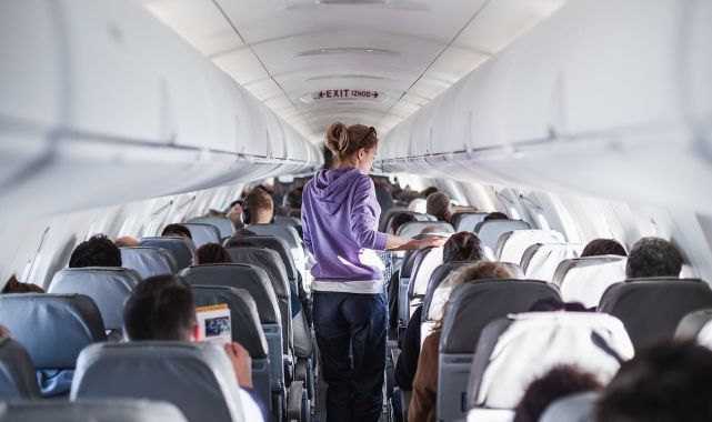 Expert reveals what to do when someone asks to swap seats on a plane