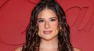 Fans call out Remi Bader for 'lying' after weight loss bombshell