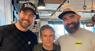 Fans rip Ben Stiller for picture with Travis and Jason Kelce