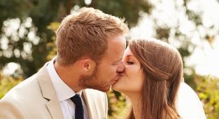 Groom reveals why he wants a divorce two days after the wedding