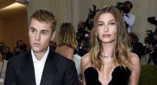Hailey Bieber breaks silence after unfollowing husband Justin