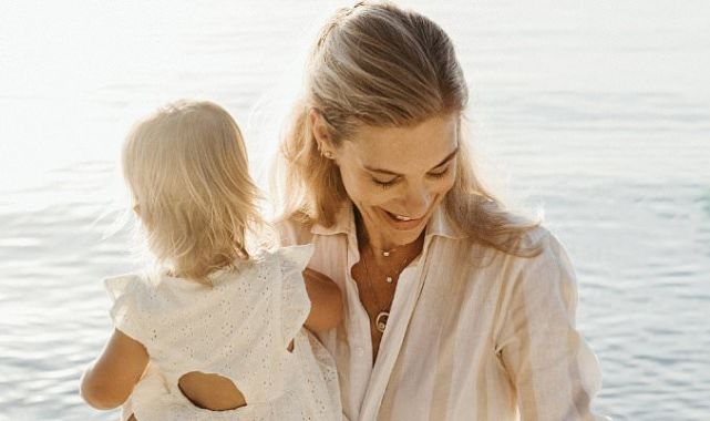 Harry's ex Chelsy Davy's new life as a mumpreneur raises 'what ifs'