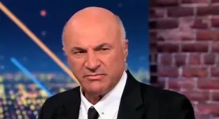 Kevin O'Leary's brutal six-word prediction for those who torch Teslas