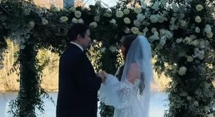 Kimberly Guilfoyle's brother marries into Trump's inner circle