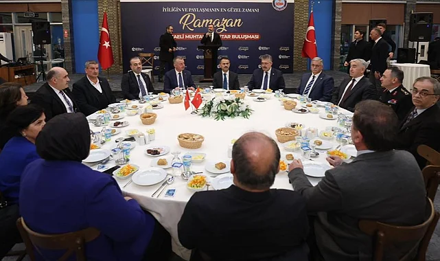 Kocaeli protokolünden muhtarlarla iftar yaptı
