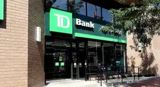 Major banks closed 145 locations in five weeks