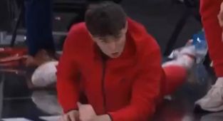 March Madness fans horrified by obscene player celebration