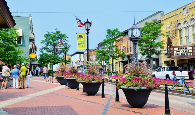 Midwest town will pay you $20k to move but you must do a dangerous job