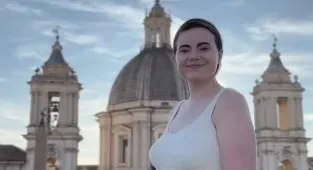 Millennial barely scraping by in LA buys home in Italy