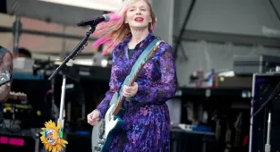 Musician says Trump presidency is more embarrassing than Vietnam War