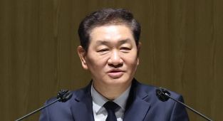 Samsung CEO Han Jong-hee drops dead from heart attack aged 63