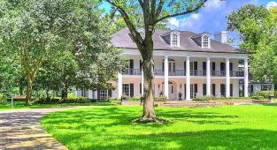The glitzy Houston suburb that's Texas's richest zip code