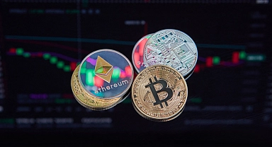 Trump, Kriptoyu Sahiplendi: Bitcoin ve Altcoinler ABD'nin Stratejik Rezervine Dahil Edildi!