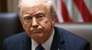 Trump makes radical change to US elections with new executive order