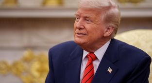 Trump moves to open 'hundreds' of coal-fired power plants