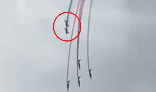 Two French Air Force jets crash mid-air while rehearsing stunt routine