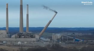 Watch as Pennsylvania power plant collapses in jaw-dropping implosion