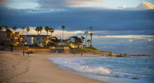 Wealthy coastal enclave makes fresh push to split from bordering city