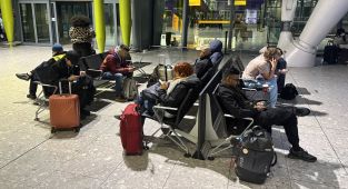What are your flight rights amid Heathrow travel chaos