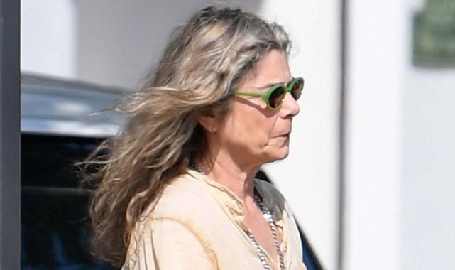 90s actress who played Julia Roberts' best friend is unrecognizable