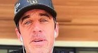 Aaron Rodgers slams Aaron Glenn as he opens up on New York Jets exit
